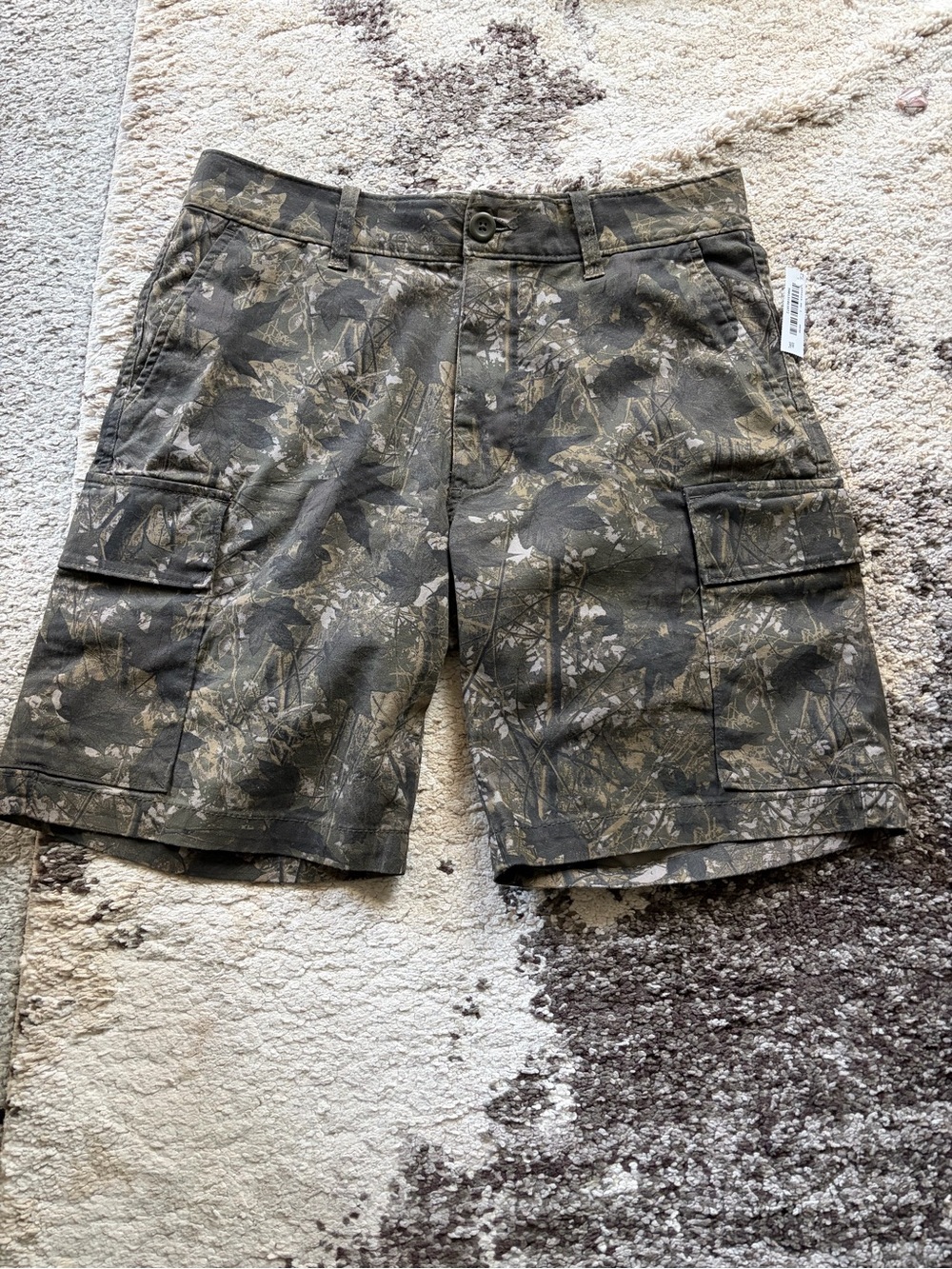 Old Navy Men's Olive Camo Cargo Shorts